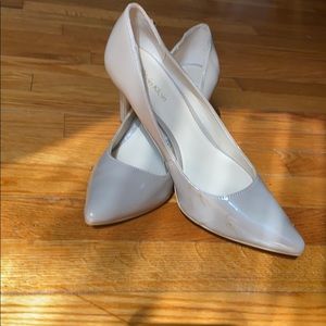 Calvin Klein tan pumps